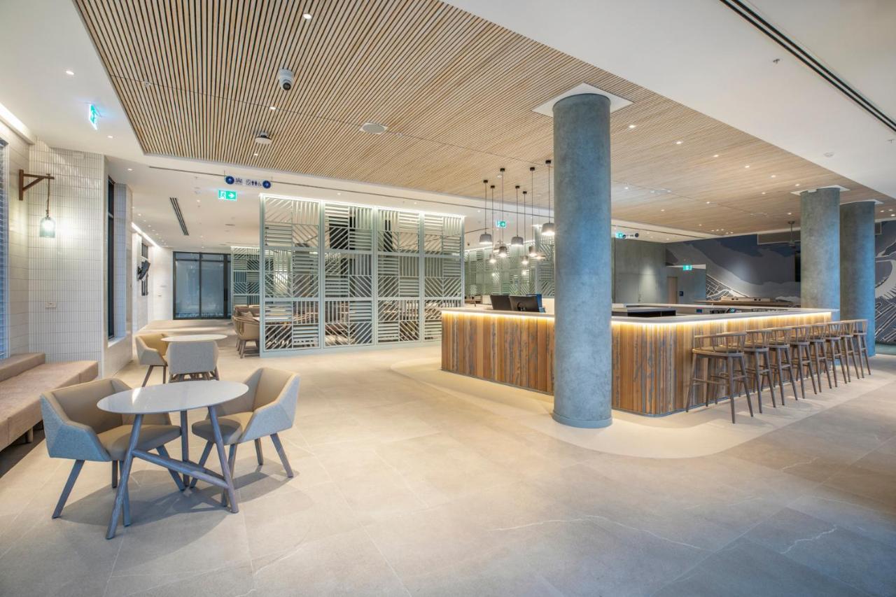 Holiday Inn Express & Suites Sunshine Coast By Ihg Maroochydore Exterior photo