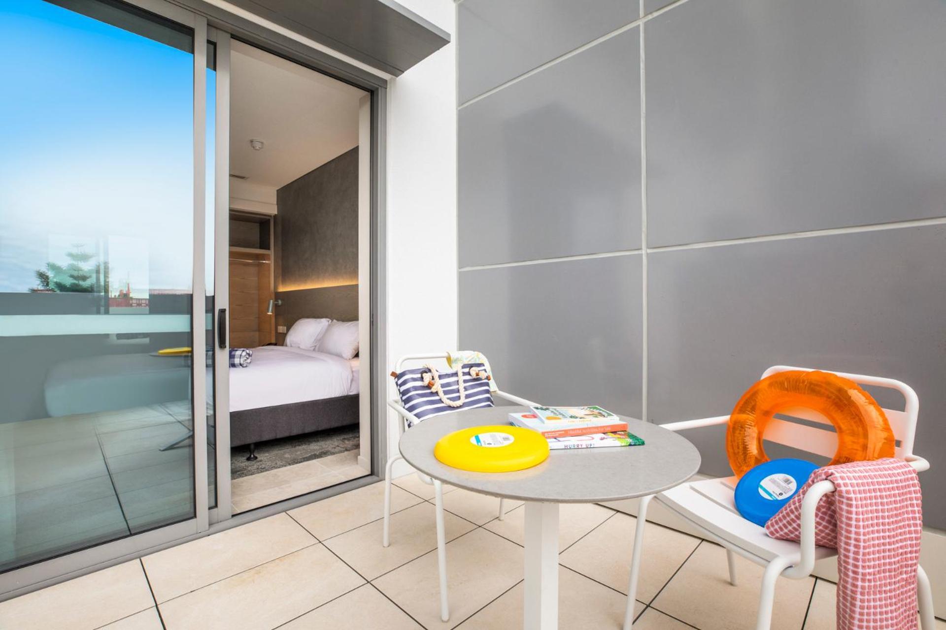 Holiday Inn Express & Suites Sunshine Coast By Ihg Maroochydore Exterior photo