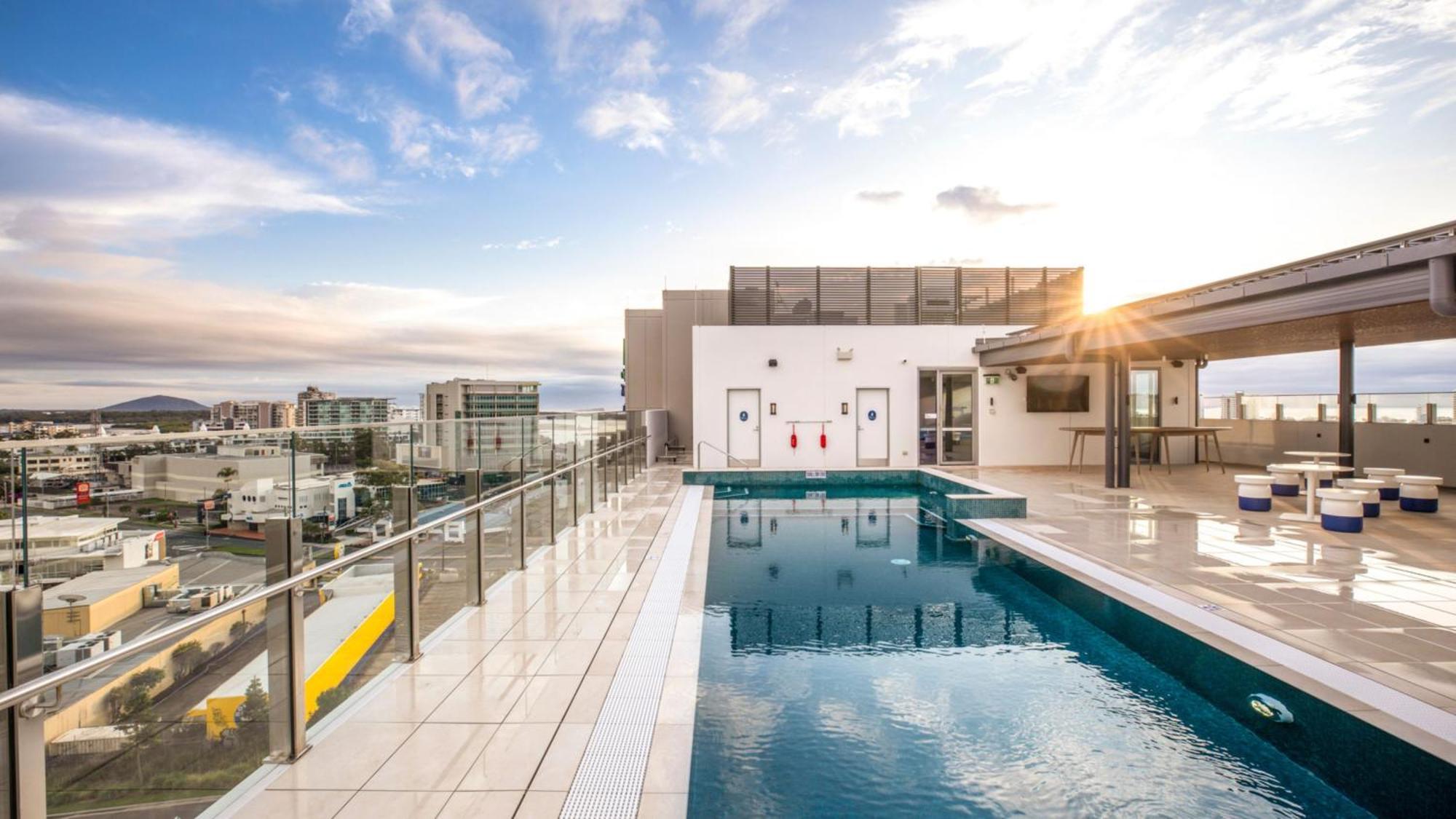 Holiday Inn Express & Suites Sunshine Coast By Ihg Maroochydore Exterior photo